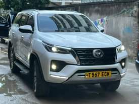 A picture of GARI NZURI SN YA MWAKA 2021 INAUZWA MILLION 130 IPO
