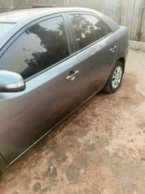 A picture of 2009 kia cerato