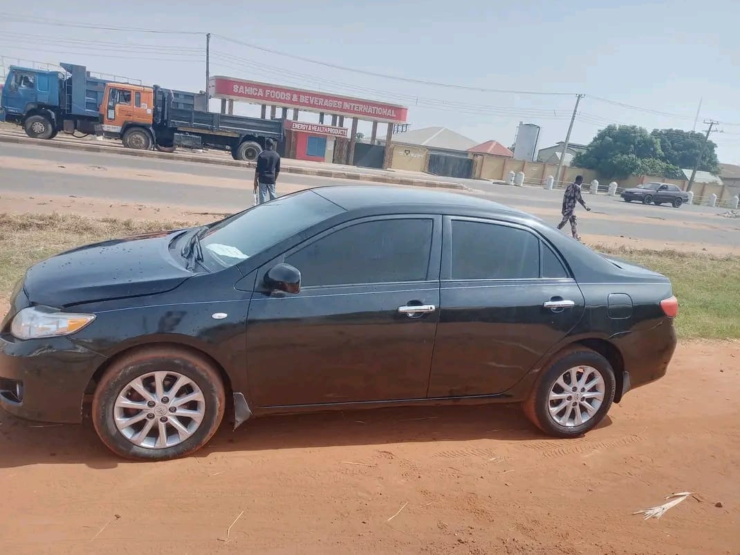 A picture of Toyota corolla