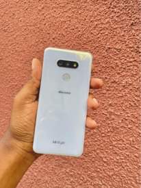 A picture of Lg Style 3