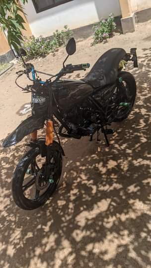 A picture of Skymark gn 125