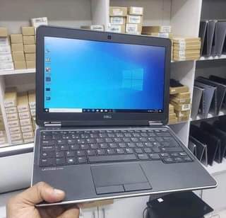 A picture of DELL LATITIDE 7240 8GB RAM 256GB SSD CORE I5 KEYBOARD