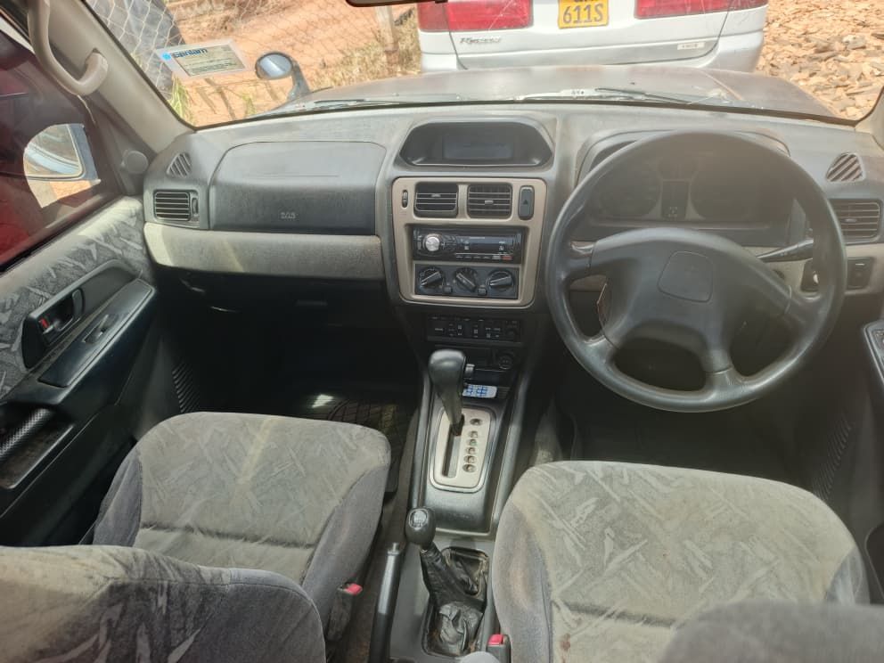 A picture of Pajero 7 5m 0756358601 0774586964