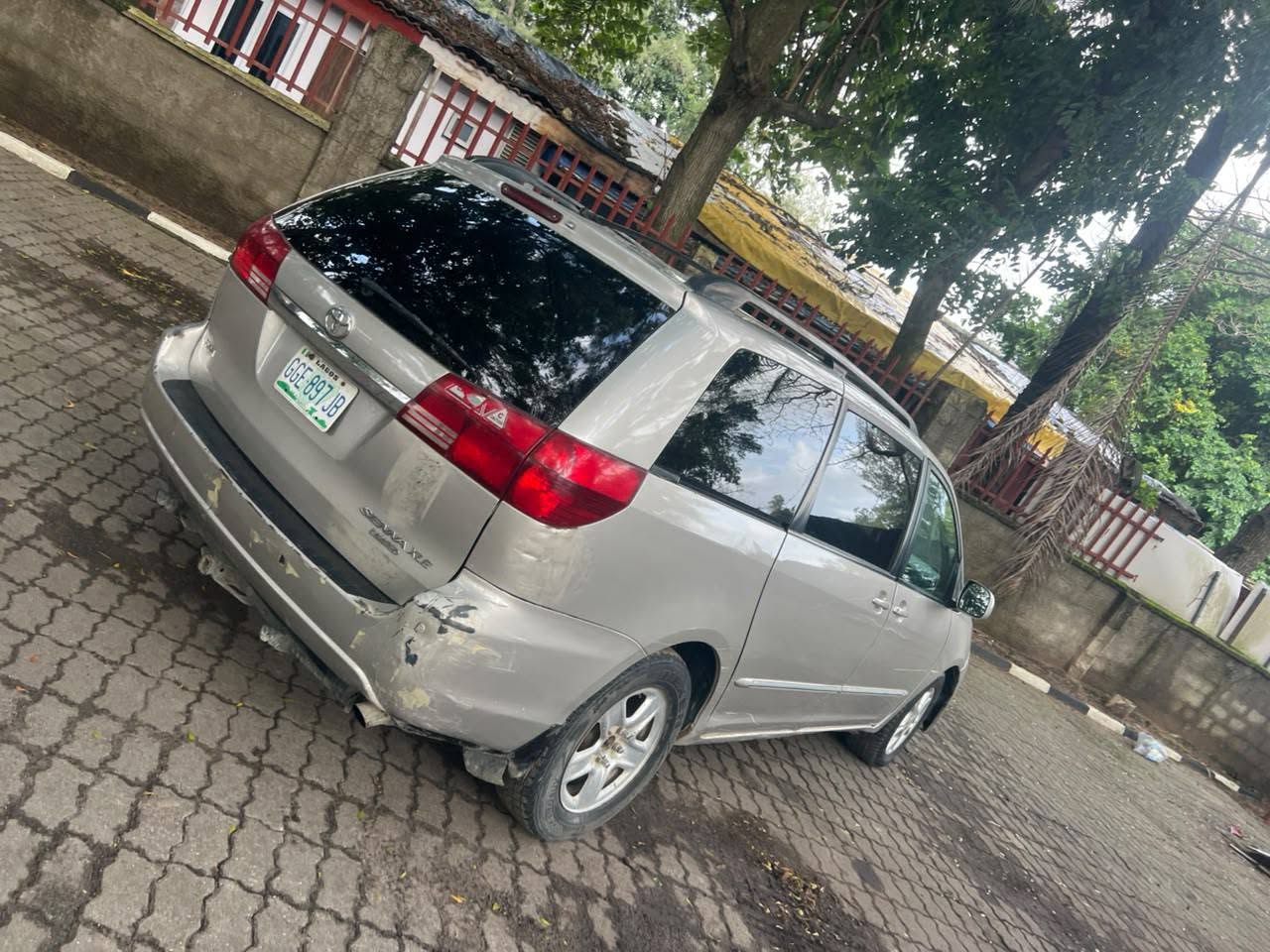 A picture of Toyota camry 2005