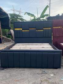 A picture of Karibu nauza kitanda cha bed sofa 5 6 Bei 250000
