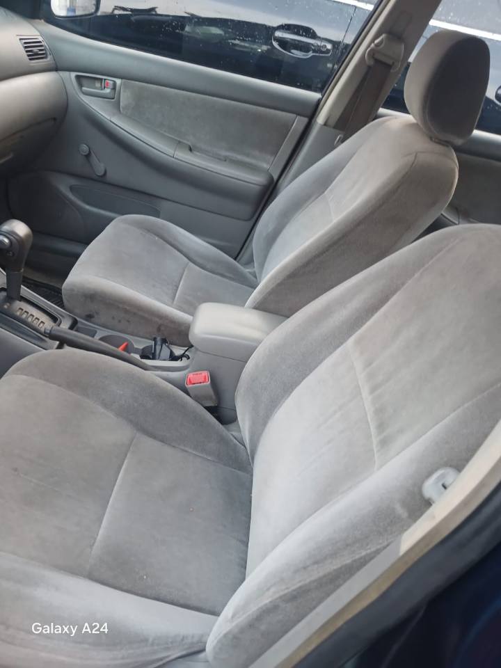 A picture of Toyota Corolla 04.