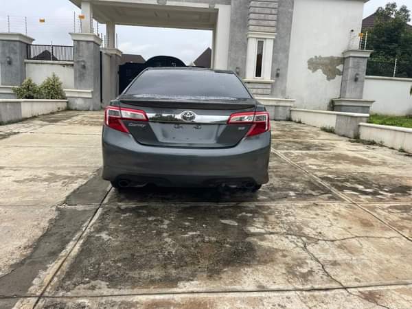 A picture of NEATLY USED TOYOTA CAMRY V6 2013 MODEL KEYLESS IGNITION AT