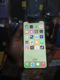A picture of Iphone X 256gb 76 battery Tsh 270 000 0626544883