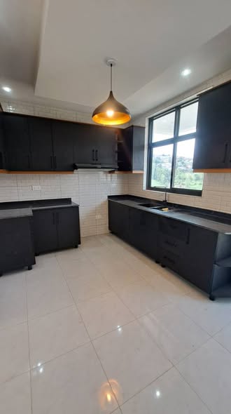 A picture of Beautiful House for sale 400frwM 10 Bedrooms 7baths 2kitchen and