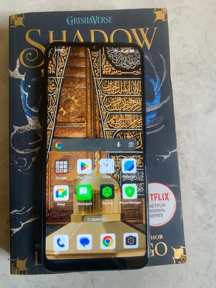 A picture of Oppo A18 Clean piece with it s receipt