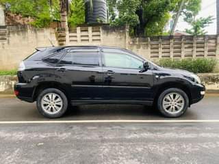 A picture of TOYOTA HARRIER