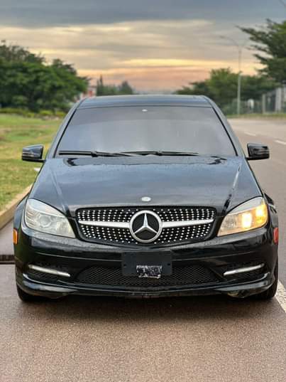 A picture of Clean Registered 2010 Benz c350 7 5m net price Abuja