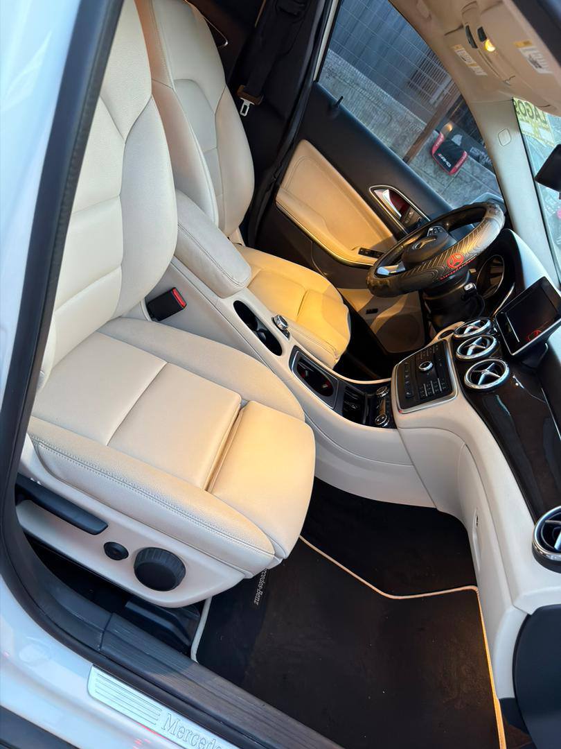 A picture of EXTREMELY SHARP FOREIGN USED MERCEDES BENZ 2016 GLA250 N23 5M