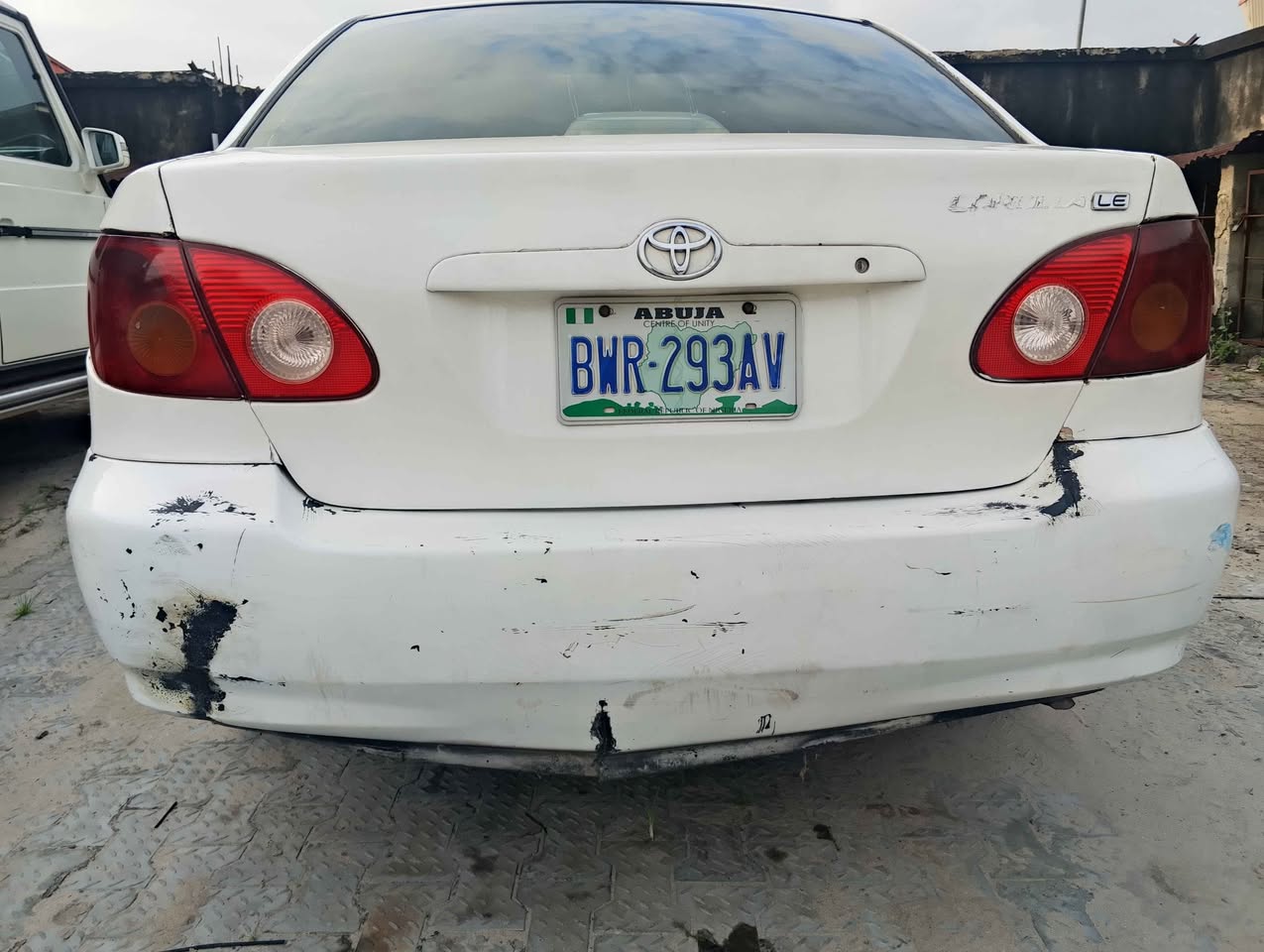 A picture of Toyota Corolla 2004 for sale 3 8M