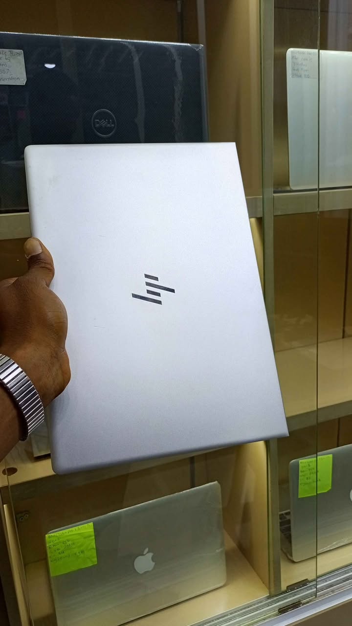 A picture of HP 840G6