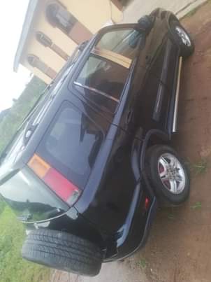 A picture of CLEAN REGISTERED 2001 HONDA CRV