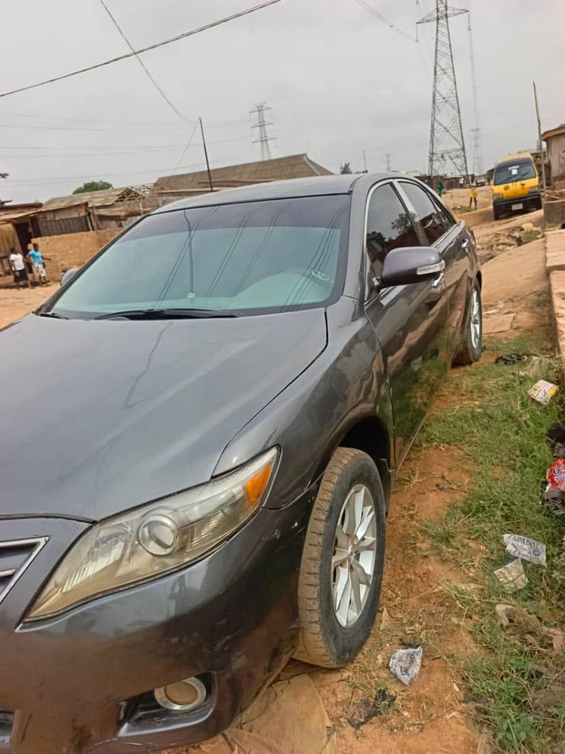 A picture of Toyota Camry 08 XLE