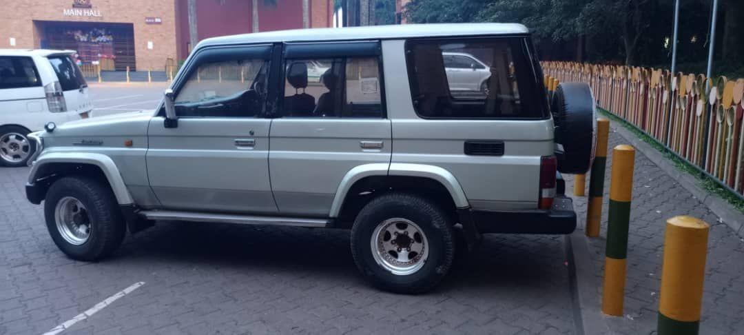 toyota land cruiser