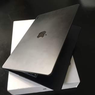 A picture of Macbook Air M2