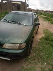 A picture of Nissan Almera saloon