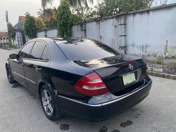 A picture of Belgium Standard Mercedes Benz E Class