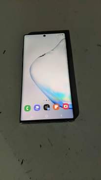A picture of Samsung Galaxy Note 10 Plus Ram 12GB Rom 256GB Battery