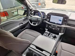 A picture of Ford F150 sport XLT EDITION