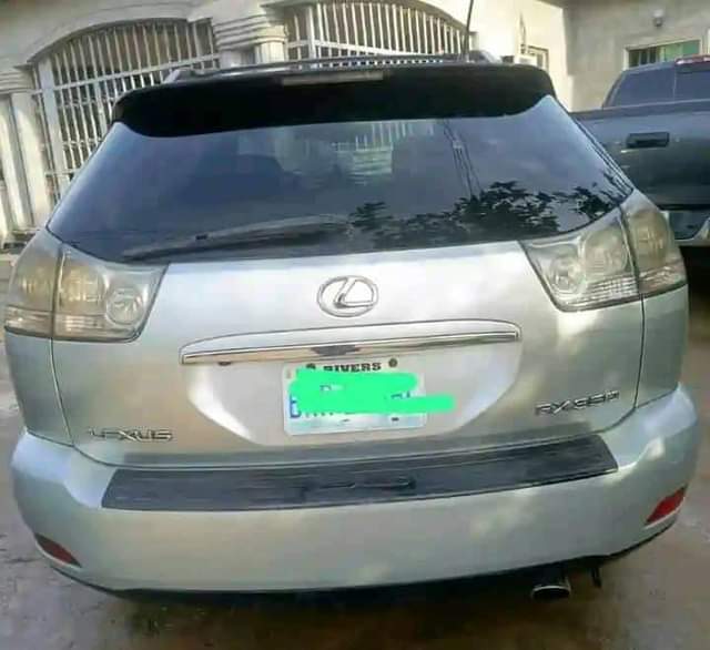 A picture of 2007 rx350 in 330 pure first body with sharp 2GR