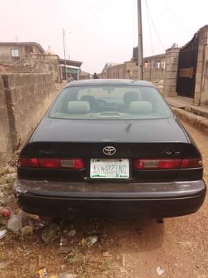 A picture of Dealers Deal Toyota Camry 1999 80 88 9 First body