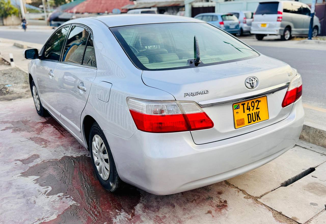 A picture of Toyota premio new