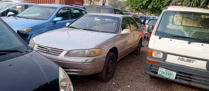 A picture of Camry pencil light Location abuja Price 1 5 Contact 09134118167