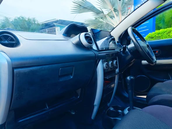 A picture of Toyota IST 0712188493