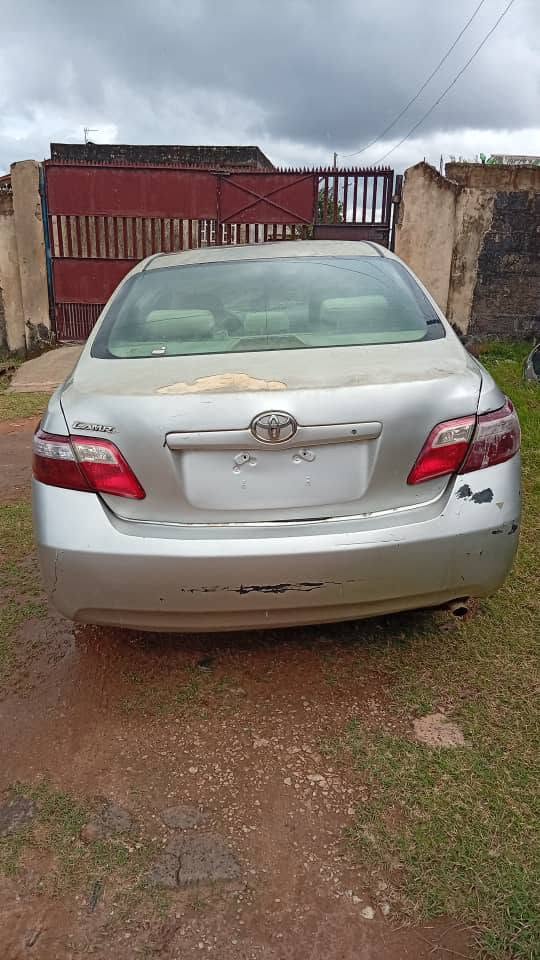 A picture of Toyota Camry 08