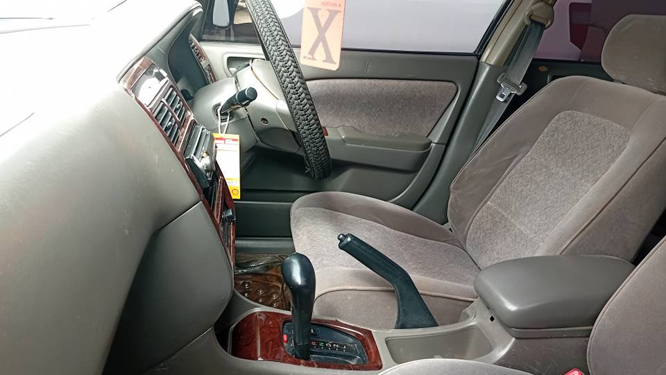 A picture of Toyota premio super