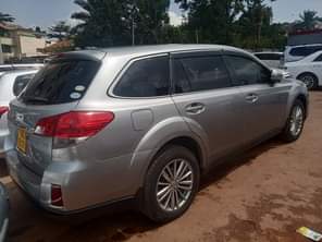 A picture of Subaru Outback 2009 2 5 L At 23m 0706044260 0774245262