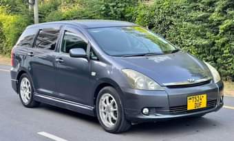 A picture of TOYOTA WISH