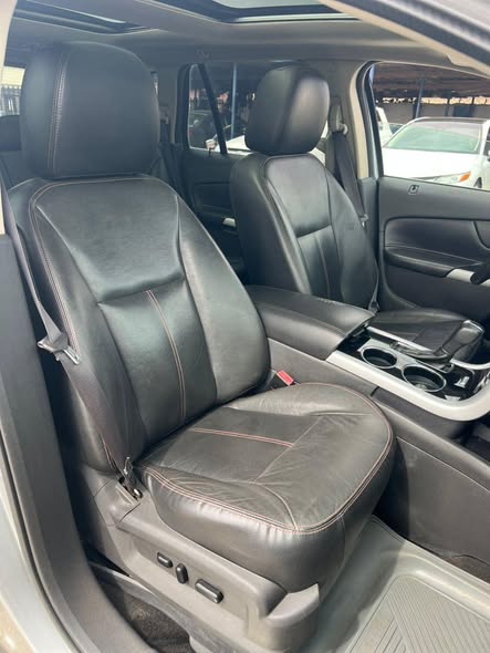 A picture of 2014 Ford Edge fullest option