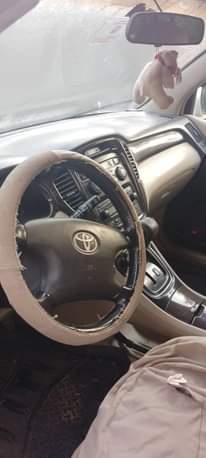 A picture of TOYOTA HIGHLANDER