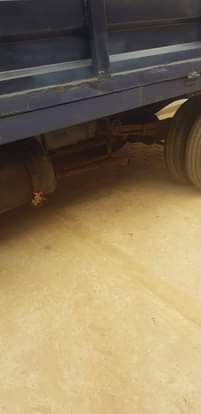 A picture of 1998 608 benz 1998