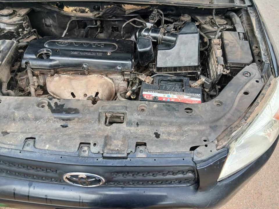 A picture of Toyota rav 4 2008