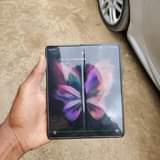 A picture of Samsung zfold3 gb256