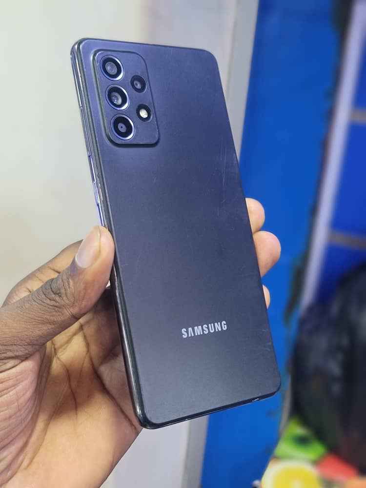 A picture of SAMSUNG GALAXY A52