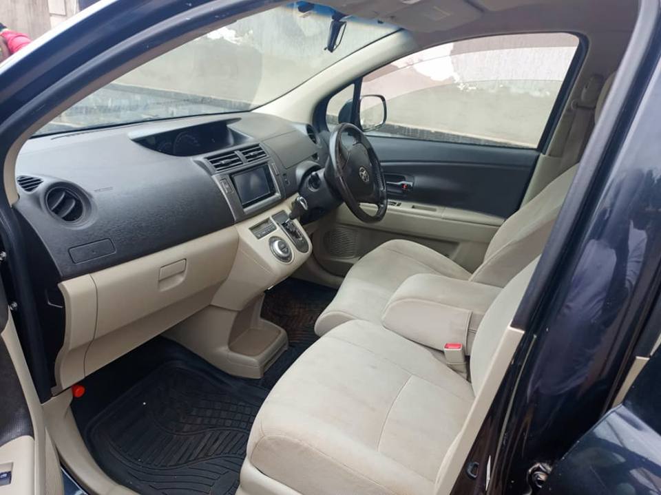 A picture of Passo sette on sale at 19 5m Ugx 7 seater