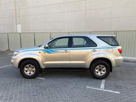 A picture of Toyota Fortuner 2008 gcc watsapp 0551513562