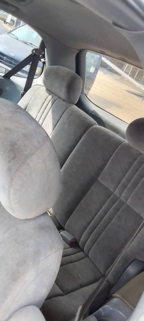 A picture of TOKUNBO STANDARD 02 TOYOTA SIENNA First body pan and neat