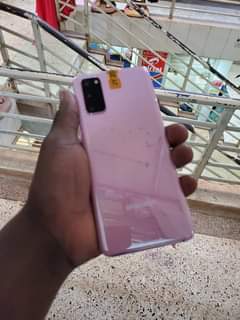 A picture of Samsung galaxy s20 5g