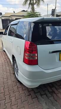 A picture of Toyota wish