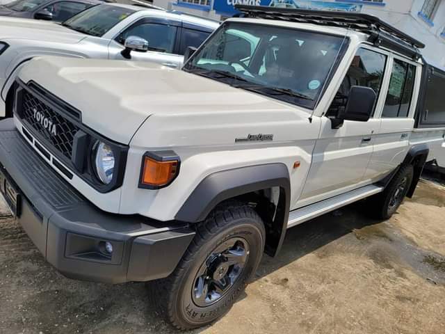 A picture of LANDCRUISER PICKUP ON SALE 0676757924
