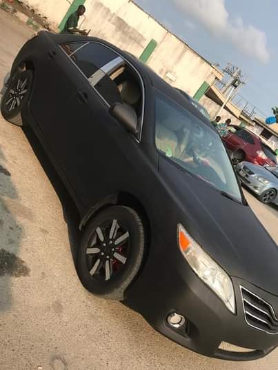 A picture of Few months registered 2008 XLE 4plug stone black First user