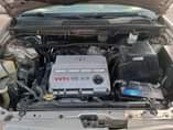 A picture of 2006 model Toyota Highlander for sal Pure first body Sound